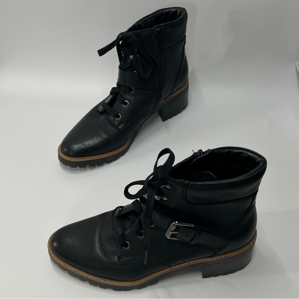 NATURALIZER Women’s Size 8.5 Leather Lace Up  Buckle Boot